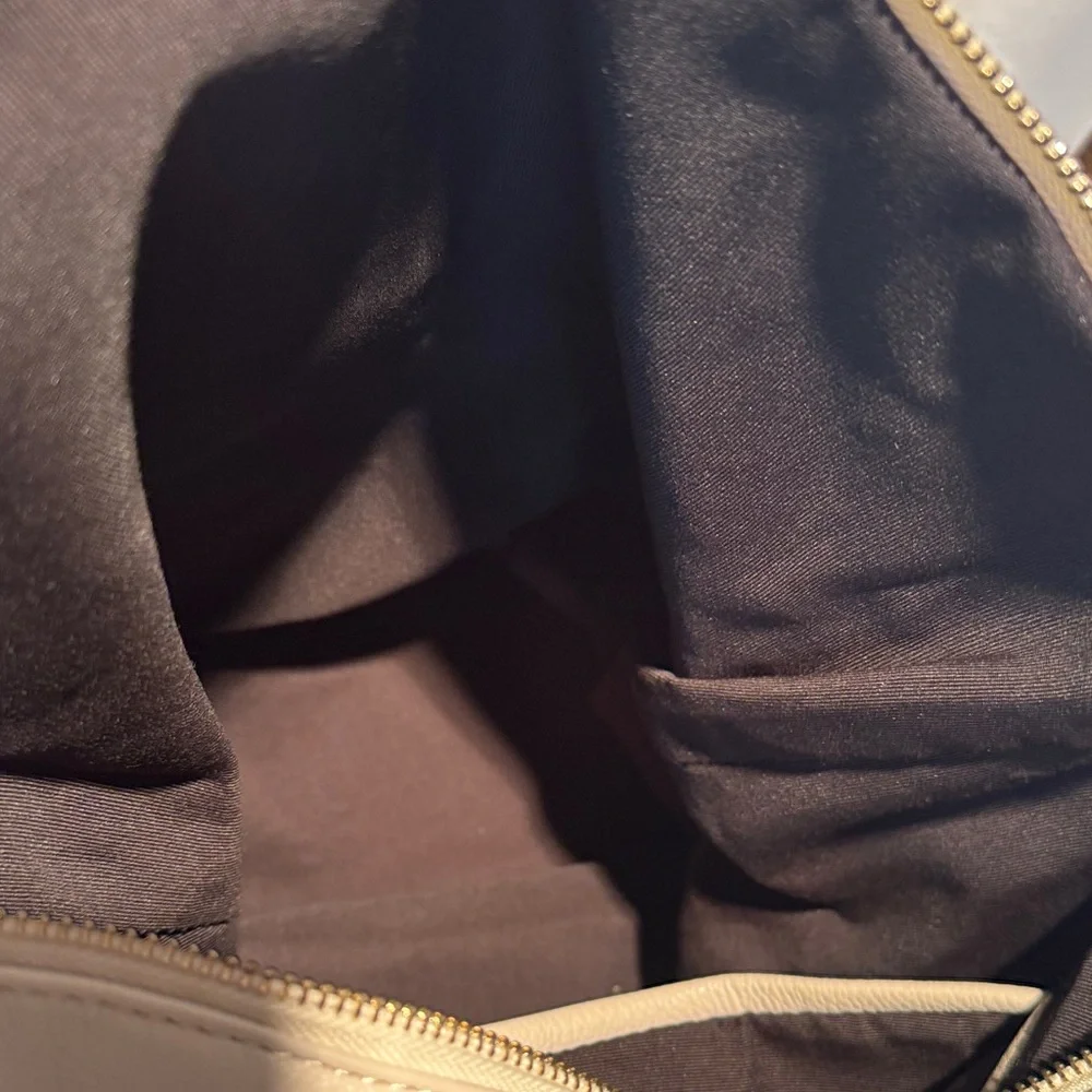 Elegant Cream Shoulder Bag